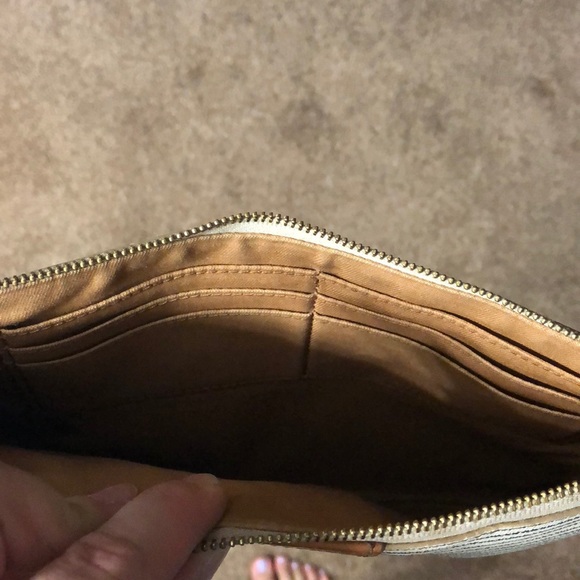 Fossil clutch - Picture 2 of 2